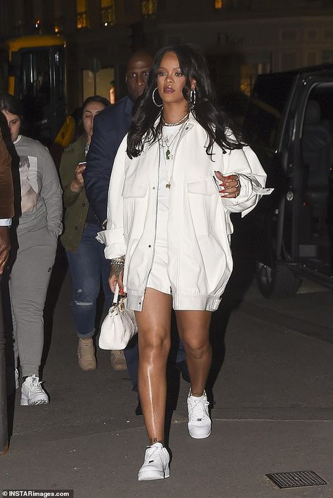 Rihanna Street Style, Looks Hip Hop, Looks Rihanna, Mode Rihanna, Mode Kylie Jenner, Rihanna Outfits, Rihanna Looks, Rihanna Style, Looks Street Style