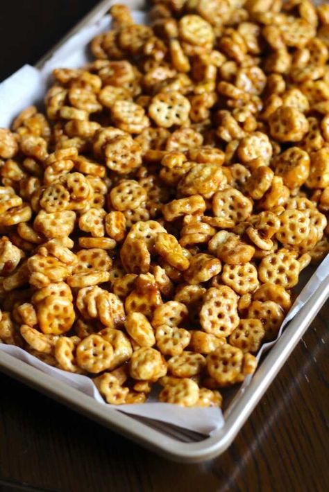 Churro Snacks 12 Tomatoes, Churro Snacks, Sweet Snack Mix, Honeycomb Cereal, Storing Food Long Term, Easy Snack Mix, Moose Munch, Facebook Recipes, 12 Tomatoes Recipes