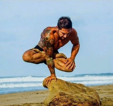 Dylan Werner, Arte Yoga, 남자 몸, Pose Yoga, Beautiful Yoga, Yoga Photography, Yoga Health, Yoga Stretches, Yoga Tips