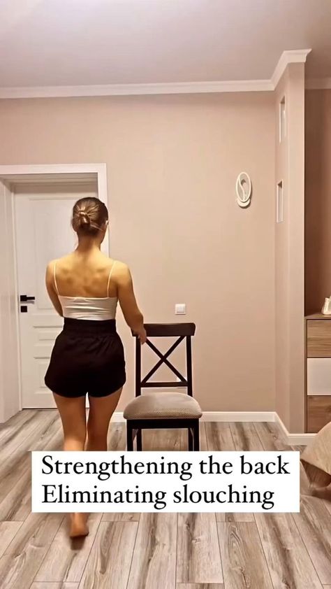 Better Posture Exercises, Neck And Shoulder Exercises, Neck Exercises, Posture Exercises, Workout Without Gym, Easy Yoga Workouts, Back Pain Exercises, Better Posture, Formda Kal