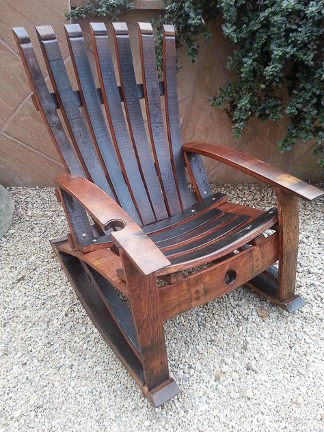 Wine Barrel Rocker with built in wine glass holder! Wine Barrel Chairs, Wine Barrel Decor, Wine Barrel Crafts, Rocking Chair Plans, Whiskey Barrel Furniture, Barrel Projects, Adirondack Chair Plans, Wine Barrel Furniture, Barrel Decor