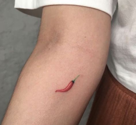 Chili Pepper Tattoo Tiny Outline, Chilly Tattoo, Chili Tattoo Minimal, Cornicello Tattoo, Spicy Tattoo, Red Hot Chili Peppers Tattoo, Pepper Tattoo, Tattoo Sets, Stick And Poke Tattoos