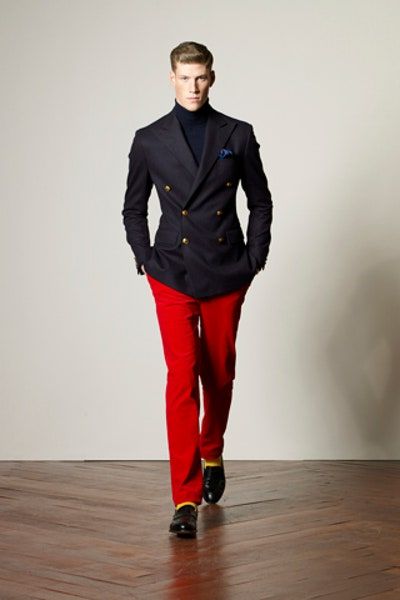 Preppy Outfits Men, Fall Turtleneck, Pitti Uomo Street Style, Mens Vest Fashion, Ralph Lauren Suits, Ralph Lauren Fall, Red Trousers, Preppy Men, Ralph Lauren Menswear