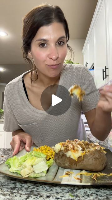 Valerie Rogers on Instagram: "DINNAAA #tacopotatoes" Valerie Rogers, Starch Foods, Potato Starch, Gluten Free Cooking, How To Make Homemade, Spice Mixes, Puddings, Many People, Corn Starch