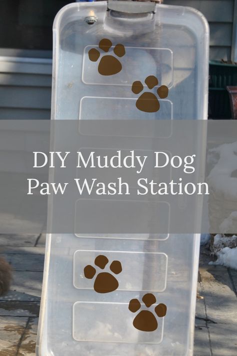 DIY Muddy Dog Paw Wash Station. DIY Muddy Dog Paw Wash Station For Dogs. The easiest way I've found to wash 8 muddy dog paws. A plastic storage container with a DIY drain! This would work great for allergy paws that need to be soaked in a medicated shampoo too! Check it out! Wash Station, Muddy Dog, Dogs Diy Projects, Dog Washing Station, Diy Dog Toys, Paw Cleaner, Diy Tumblr, Dog Wash, Muddy Paws