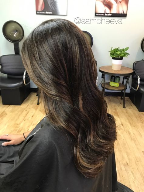 Subtle chocolate caramel Mocha honey ombré balayage highlights for rich natural brown and black hair / color for dark hair types Asian Hair Highlights, Highlights For Dark Brown Hair, Honey Hair Color, Blonde Balayage Highlights, Black Hair Balayage, Brown Hair Inspo, Hair Indian, Balayage Hair Dark, Black Hair With Highlights