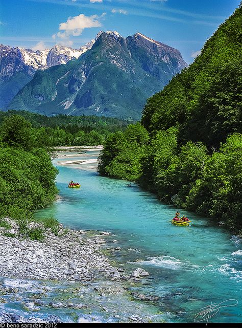 Slovenia Travel, Beautiful Places In The World, Alam Yang Indah, Pretty Places, In The Mountains, Albania, Earth Day, Most Beautiful Places, Slovenia