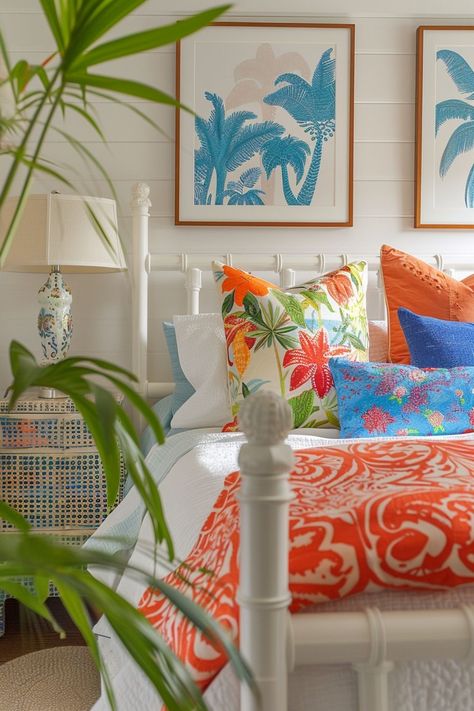 Colorful Coastal Decor, Summer Bedroom Ideas, Florida Bedroom, Summer Bedroom Decor, Chinoiserie Interior, Summer Room Decor, Relaxation Space, Summer Room, Fresh Aesthetic