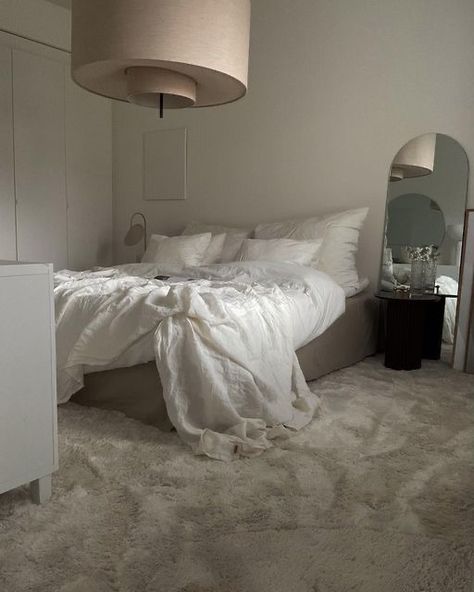 Art Deco Interior Design, Redecorate Bedroom, Cozy Room Decor, Minimalist Room, Dream Room Inspiration, Room Makeover Bedroom, Room Makeover Inspiration, Apartment Inspiration, Art Deco Interior