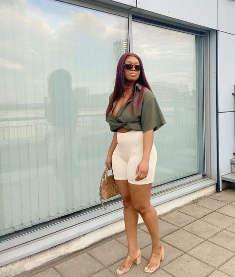 Ayomide on Instagram: “Happy Sunday 🤍” Day Out Outfit Summer, Outfits For Short Women Curvy, Day Out Outfit, Outfits For Short Women, Date Night Outfit Classy, Cute Vacation Outfits, Short Women, Spring Outfits Women, Fashion Attire