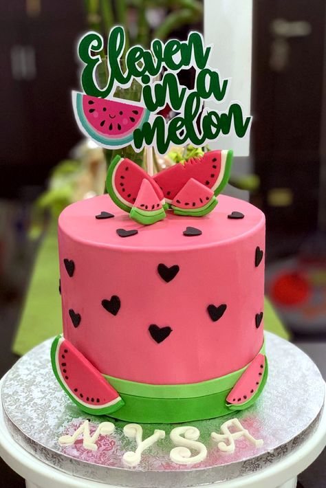 Fruit Cake Designs, Watermelon Cake Design, Watermelon Cake Ideas, Shopping Cake, Watermelon Birthday Party Theme, Colourful Cake Decoration, Watermelon Cakes, Watermelon Cake Birthday, Cake Watermelon