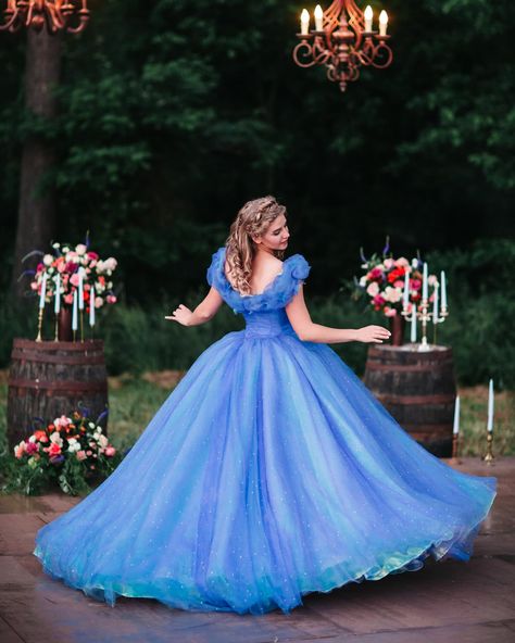 Time for a little throwback! ✨ It’s been nearly 3 years since this dance video/photoshoot! Crazy how time flies… #cinderelladress #cinderelladance #cinderella2015 Cinderella Theme Photoshoot, Cinderella Photoshoot, Video Photoshoot, Cinderella Cosplay, Cinderella Theme, Cinderella 2015, Princess Wallpaper, Disney Princess Wallpaper, Gown Photos