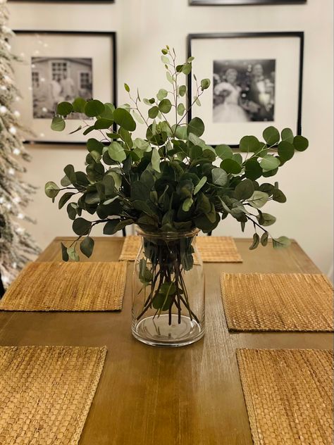 Dining Table Plants Indoor, Eucalyptus Centerpiece Vase, Dining Table Plant Centerpiece, Table Vase Decor Ideas, Indoor Plant Aesthetic, Plants As Centerpieces, Eucalyptus In Vase, Centerpiece Eucalyptus, Eucalyptus Vase