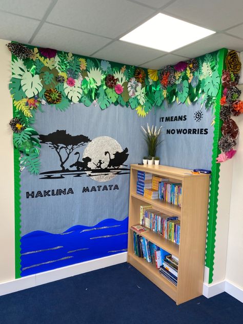 Safari Reading Corner, Lion King Classroom Decorations, Lion Theme Classroom, Lion King Door Decorations Classroom, Lion King Bulletin Board, Lions Classroom Theme, Jungle Reading Corner Classroom, The Lion King Classroom Theme, Daycare Nursery Room Ideas