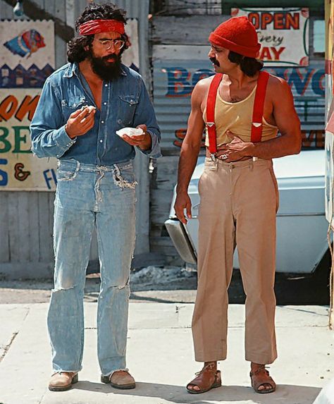 Cheech And Chong Costumes, Dynamic Duo Costumes, Cheech Marin, Cool Couple Halloween Costumes, Tommy Chong, Couples Costumes Creative, Best Couples Costumes, Duo Costumes, Hot Halloween Outfits