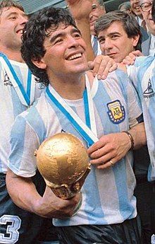 Diego Maradona - Wikipedia Maradona Football, God Of Football, Franz Beckenbauer, Michael Owen, World Cup Winners, Zico, Sports Hero, Free Kick, Socrates