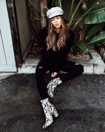 Print Boots Outfit, Edm Festival Outfit, Snake Print Boots, Booties Outfit, Winter Fashion Outfits Casual, Winter Capsule Wardrobe, Trending Boots, Boot Print, Outfits Casual