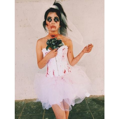 Zombie Bride Halloween Costume, Zombie Bride Costume, Halloween Bride Costumes, Dead Bride, Creepy Halloween Costumes, Spooky Halloween Costumes, Halloween Bride, Zombie Bride, Bride Costume