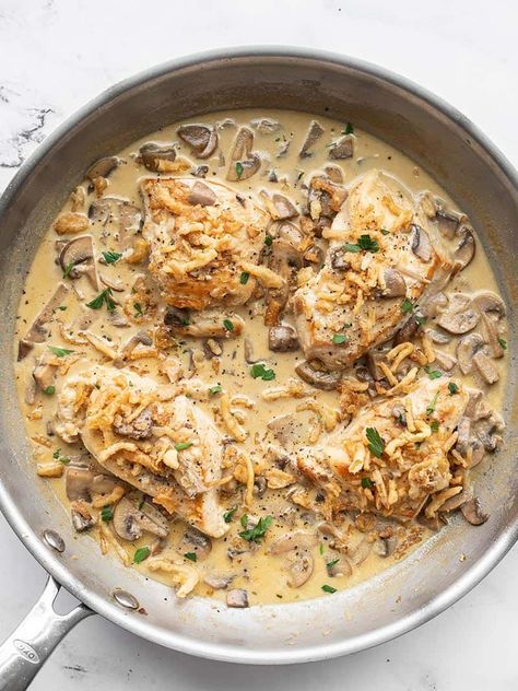 Creamy Mushroom Chicken with Crispy Onions Creamy Mushroom Chicken, Salad Chicken, Budget Bytes, Creamy Mushroom Sauce, Egg Free Recipes, Crispy Onions, Creamy Mushrooms, Yummy Chicken Recipes, Mushroom Chicken