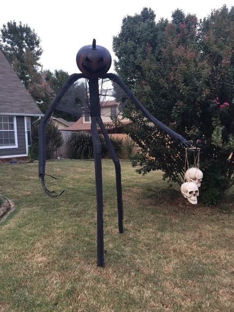 Halloween is one of my favorite holidays! I love all of the fun decorations, but the big ones can cost ridiculous amounts of money! Here’s how we made our own 8 ft yard monster for around $35! After you make the ‘skeleton’, you can customize it with any outdoor-suitable decorations you want. [h2]Supplies:[/h2]-three 10 ft PVC pipes (1 1/2” PVC conduit- we found ours in the electrical section of Home Depot. They are grey with one wider end.)[list][*]PVC connector pieces (two 3-way Ts, s… Halloween Decorations Diy, Pvc Conduit, Diy Monsters, Halloween Diy Outdoor, Fun Decorations, Pumpkin Man, Plastic Pumpkins, Halloween Decorations Diy Outdoor, Pvc Pipes