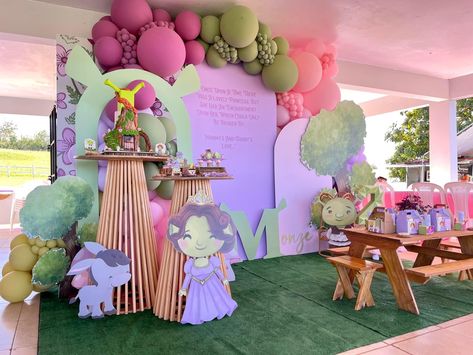 Shrek Balloon Arch, Shrek Birthday Party Decorations, Shrek Birthday Party, Shrek Birthday, Shrek Cake, Shrek Party, Girl Bday Party