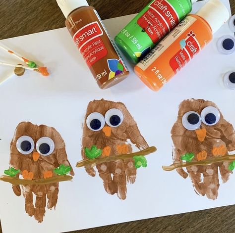 Owls Preschool Crafts, Fall Owl Crafts For Kids, Owl Toddler Craft, Autumn Handprint Crafts, Owl Lesson Plans For Preschool, Reggio Crafts, Owl Craft Preschool, Owl Babies Eyfs Activities, Owl Crafts For Toddlers