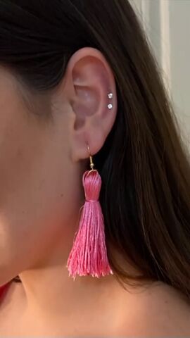 Diy Thread Earrings, Diy Jewelry Inspiration, Dress Alterations, Can Diy, Thread Earrings, Shirt Dress Casual, Craft Box, Fish Hook, Sweater And Shorts