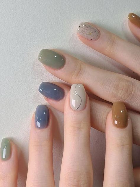 cute fall Korean nails: various fall shades of jelly coffins Gelish Nails Winter, Nail Paint Korean, Blue Nail Art Short Nails, Korean Nail Art Blue, Korean Fall Nails, Korean Short Nails, Winter Manicure Ideas, Nail Art Korean, Nail Art Winter