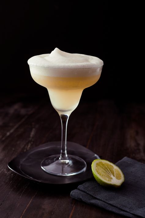 How to Make Salt Air Margaritas | Cocktail Foam, Diy Taco Bar, Taco Bar Menu, Margarita Salt, Fancy Cocktails, Sunset Magazine, Cocktail Garnish, Custom Cocktails, Margarita Cocktail