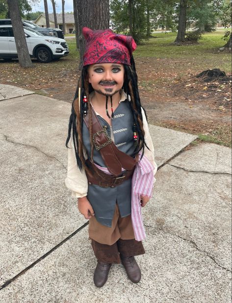 Easy Jack Sparrow Costume, Diy Jack Sparrow Costume For Kids, Jack Sparrow Kids Costume, Jack Sparrow Costume Kids, Toddler Pirate Costume Diy, Toddler Pirate Costumes, Diy Pirate Costume For Kids, Jack Sparrow Costume, Fancy Dress Costumes Kids