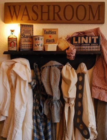 bathroom idea Primitive Laundry Rooms, Primitive Decor Ideas, Primitive Bathroom, Vintage Laundry Room, Primitive Bathrooms, Vintage Laundry, Prim Decor, Primitive Furniture, Laundry Mud Room