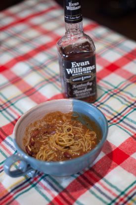 Not Your Mama's Chili: Kentucky Bourbon Chili Bourbon Chili Recipe, Bourbon Chili, Football Chili, Delicious Chili Recipe, Derby Time, Kentucky Bourbon, Comfort Dishes, Unsweetened Chocolate, Chronological Order