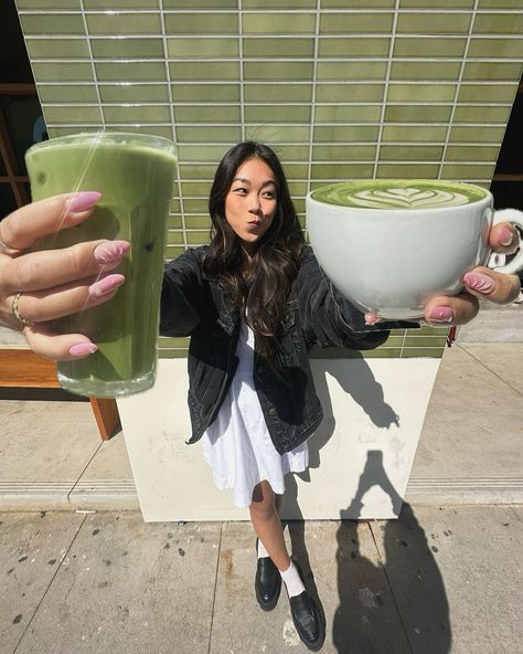 Hot or iced??? ₊✩‧₊˚౨ৎ˚₊✩‧₊ #matcha #matchalatte #matchalover #cafehopping #losangeles | Instagram Cool Girl Instagram Aesthetic, Matcha Cafe Aesthetic, Fun Instagram Pictures, Matcha Pictures, Cafe Aesthetic Pose, Poses With Food, Posing With Food, Pose With Food, Coffee Shop Instagram Pictures