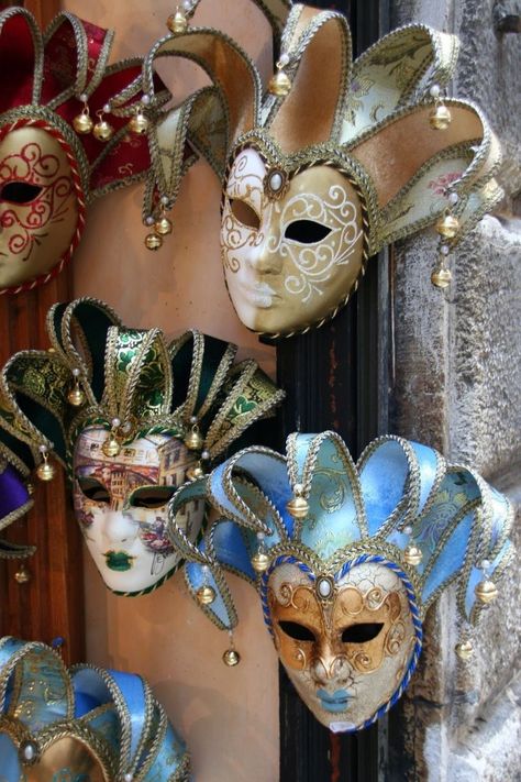 Venice Mask, Venetian Carnival Masks, Ceramic Mask, Boris Vallejo, Carnival Of Venice, Venetian Masquerade, Venetian Masks, Venetian Mask, Mardi Gras Mask