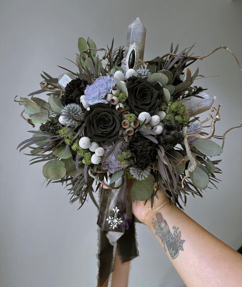 Witch Bouquet Wedding, Witch Bouquet, Witchy Bouquet, Forest Wedding Bouquet, Alpine Wedding, Dark Wedding Theme, Holly Wedding, Forest Theme Wedding, Pagan Wedding