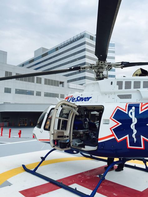 Life Flight Helicopter, Med Aesthetic, Emt Life, Medicine Aesthetic, Medical Inspiration, Innovation Ideas, Flight Paramedic, Fire Medic, Coast Guard Rescue