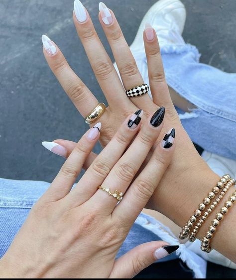 Nails After Acrylics, Checkered Nails, Western Nails, Simple Fall Nails, Different Nail Designs, London Nails, Nail Candy, Black Checkered, Hair Skin Nails