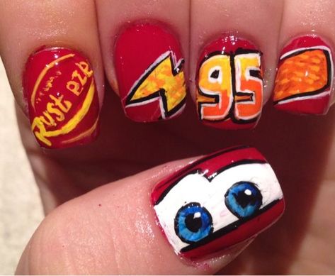 Cars ''Lightning McQueen" Nails Cars Nails, Pixar Nails, Sports Nail Art, Competition Nails, Movie Nails, Frozen Nails, Birthday Nail Art, Nails Tech, Disney Nail Designs