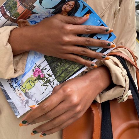 Paintbox on Instagram: “Fall style essentials with Like Wild + Like Camel 🍃👜✨ ⠀⠀⠀⠀⠀⠀⠀⠀⠀⠀⠀⠀ Artist: @isaxnail Hand model: @antoniacheri #likecamel #likewild…” Fall Style Essentials, Fall Mood Board, Style Essentials, Fashion Vogue, Parisian Life, Career Fashion, Hand Model, Study Style, City Aesthetic