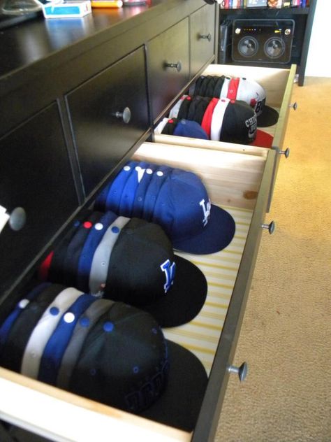 A cap storage idea from New Era fan Joshua D. Hat Storage Ideas, Baseball Hat Storage, Hat Rack Ideas, Baseball Hat Racks, Baseball Caps Storage, Diy Hat Rack, Cap Rack, Cap Organizer, Hat Hanger