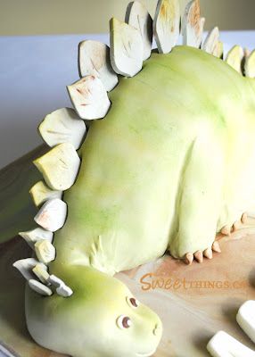 Awesome Dinosaur Cake by Sweet Things Toronto Stegosaurus Cake, 4th Birthday Cake, Dino Cake, 4th Birthday Cakes, Ginger Cake, 3d Cakes, Dinosaur Cake, Cake Business, Baking With Kids