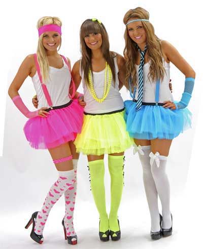 80's style themed hen party idea Neon Themed Party Outfit, Lumo Party, 80s Bachelorette, Neon Themed Party, Dress Up Themes, 80s Theme Party Outfits, 80s Dress Up, Neon Clothes, Hen Ideas