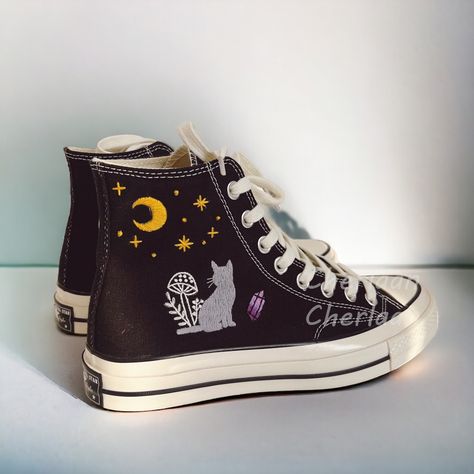 Cat Converse, Personalized Converse, Embroidered Converse, Cute Converse, All Star Shoes, Wedding Embroidery, Cat Wedding, Converse All Star, Personalized Monogram