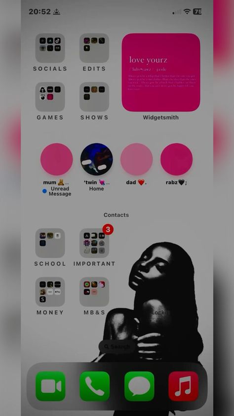 Ios New Wallpaper, Iphone Ios18 Wallpaper, Iphone Layout Inspo Coquette, Ios18 Homescreen Ideas, Iphone Screen Ideas Aesthetic, Sade Wallpaperlar Iphone, Home Page Design Iphone, Font Apps Iphone, Hot Pink Homescreen Layout