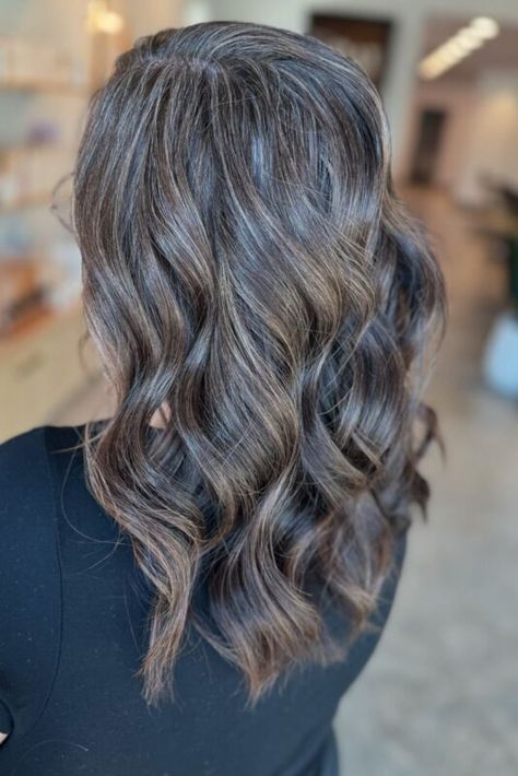 Ashy Babylights, Dimensional Lowlights, Grey Blending Highlights, Highlights Golden, Golden Blonde Balayage, Blonde Sombre, All Over Highlights, Highlights Grey, Grey Blending