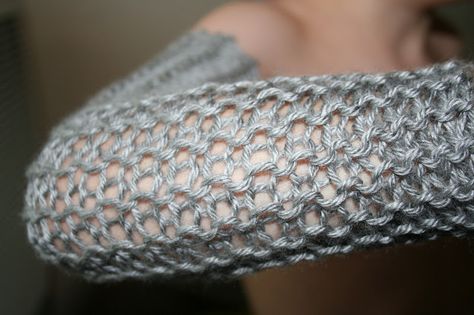 Knit chainmail using garter stitch. For best results on machine, match needle gauge to space between needles. Chainmail Patterns, Good Knight, Costume Tutorial, Crochet Chain, Fashion Project, Chain Mail, Garter Stitch, Creative Direction, Loom Knitting