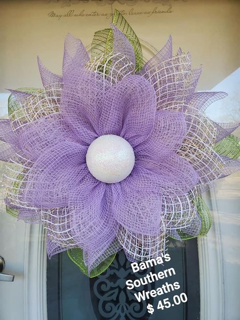 Wire Wreath Frame, Mothers Day Wreath, Wire Wreath, Sunflower Wreaths, Flower Center, Star Flower, Frame Wreath, Easter Wreaths, Flower Wreath