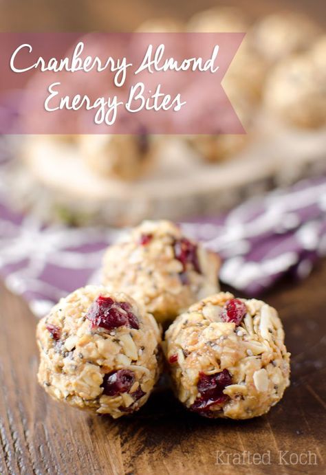 Cranberry Almond Energy Bites - Krafted Koch - A protein packed recipe that you can store in your freezer for a healthy and convenient snack or breakfast! Almond Energy Bites, Cranberry Almond Energy Bites, Purine Diet, Cleansing Drinks, Energy Bites Recipes, Fantastic Recipes, Energy Ball Recipe, Cranberry Almond, Kitchen Magic