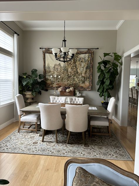 Gray Green Dining Room, Large Dining Room Wall Decor, Large Dining Room Wall, Dining Room Green, Dining Room Wall Decor Ideas, Breakfast Rooms, Small Dining Room, Room Wall Decor Ideas, Green Dining Room