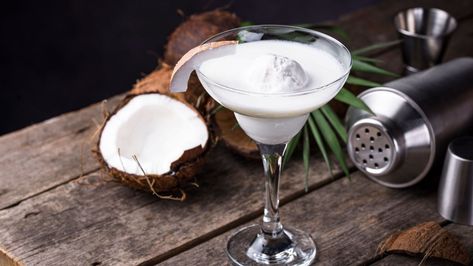 12 Best Coconut Cream Cocktails to Drink in 2023 - MyBartender Coconut Cocktails, Cream Cocktails, Banana Cocktails, Coconut Mojito, Hawaiian Cocktails, Coconut Margarita, Best Summer Cocktails, Creamy Cocktails, Types Of Cocktails